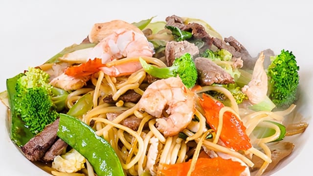 Combo Chow Mein.
