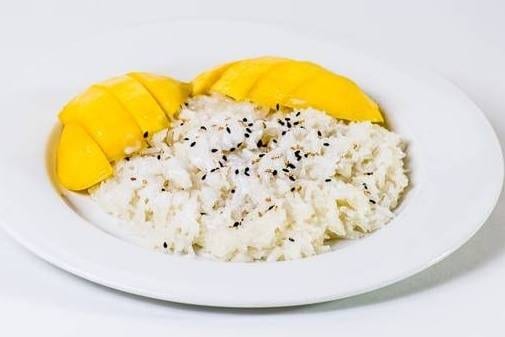 Sticky Rice with Mango Tray.